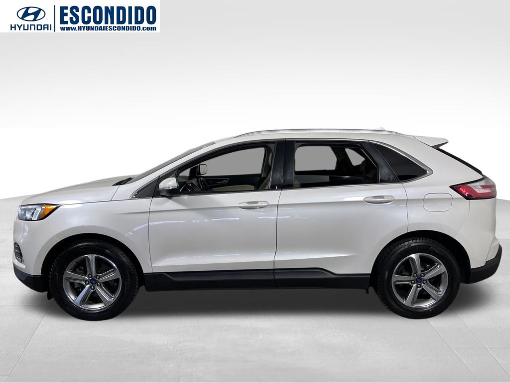 2019 Ford Edge SEL photo 2