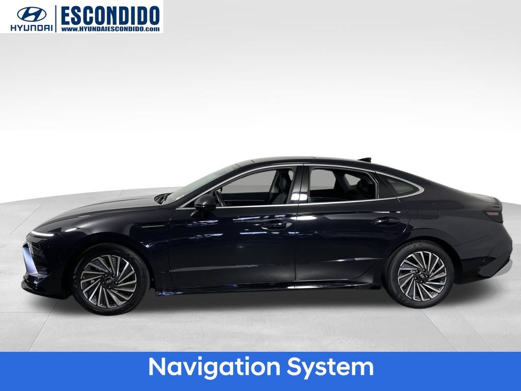 2024 Hyundai Sonata Hybrid Limited photo 2