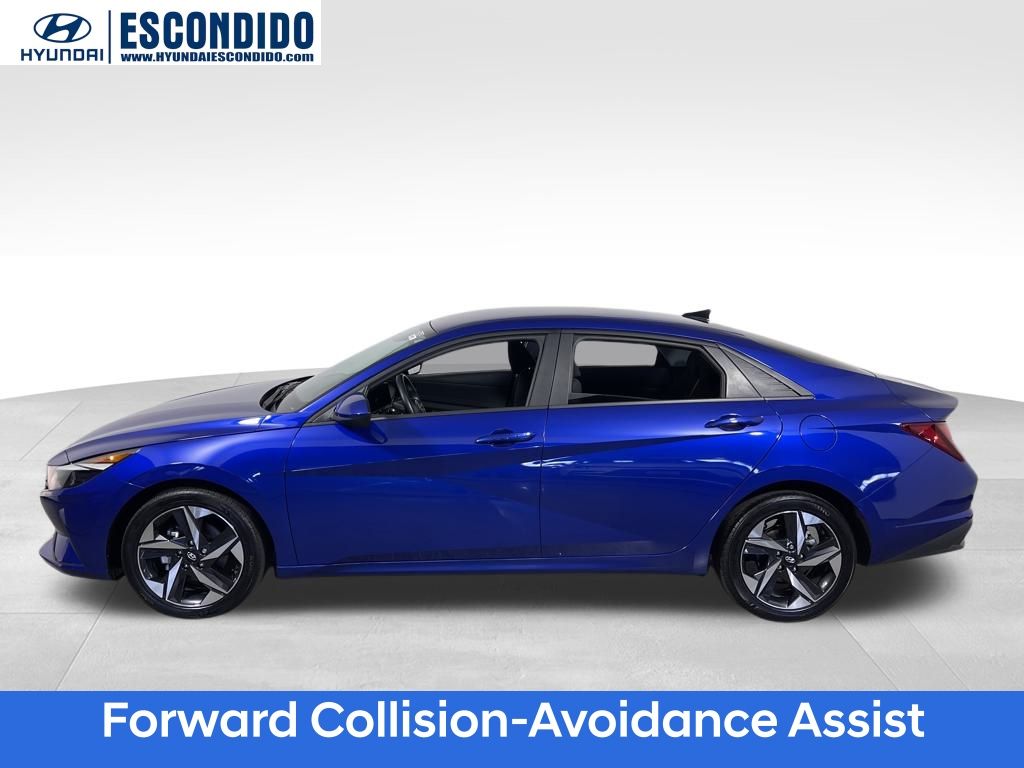 2023 Hyundai Elantra SEL photo 2