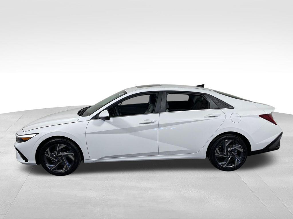 New 2026 Hyundai Elantra Limited Sedan