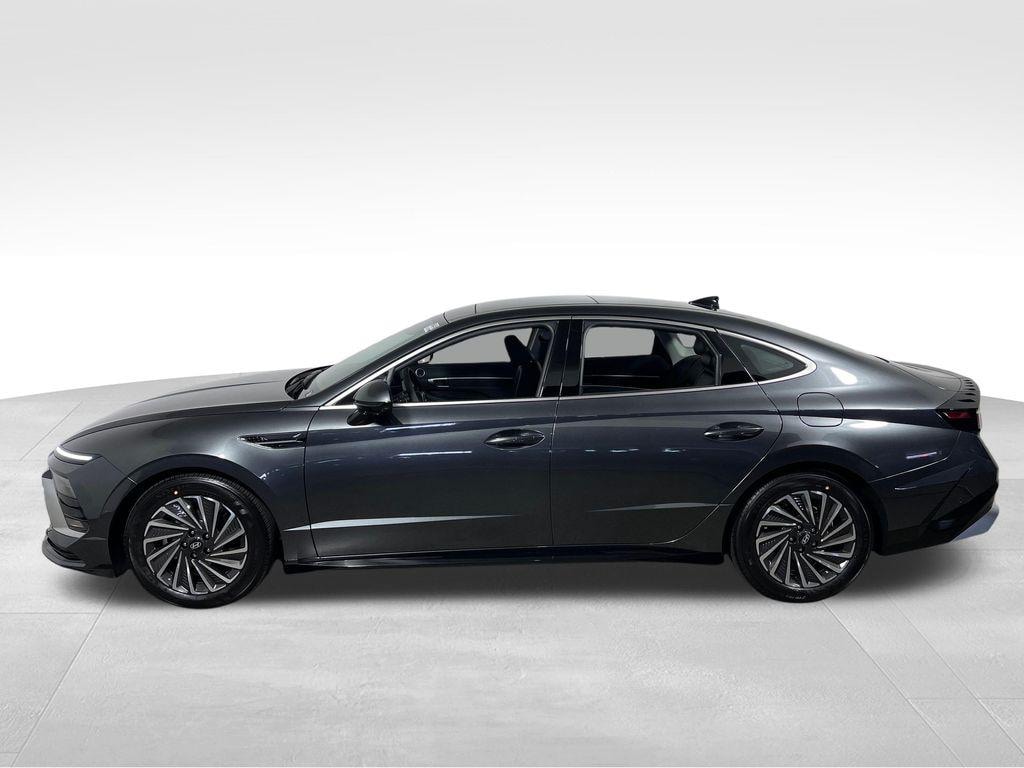 New 2026 Hyundai Sonata Hybrid Limited Sedan