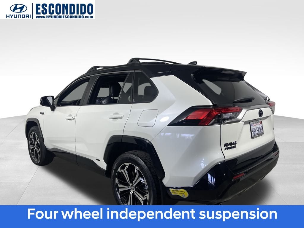 2022 Toyota RAV4 Prime XSE photo 2