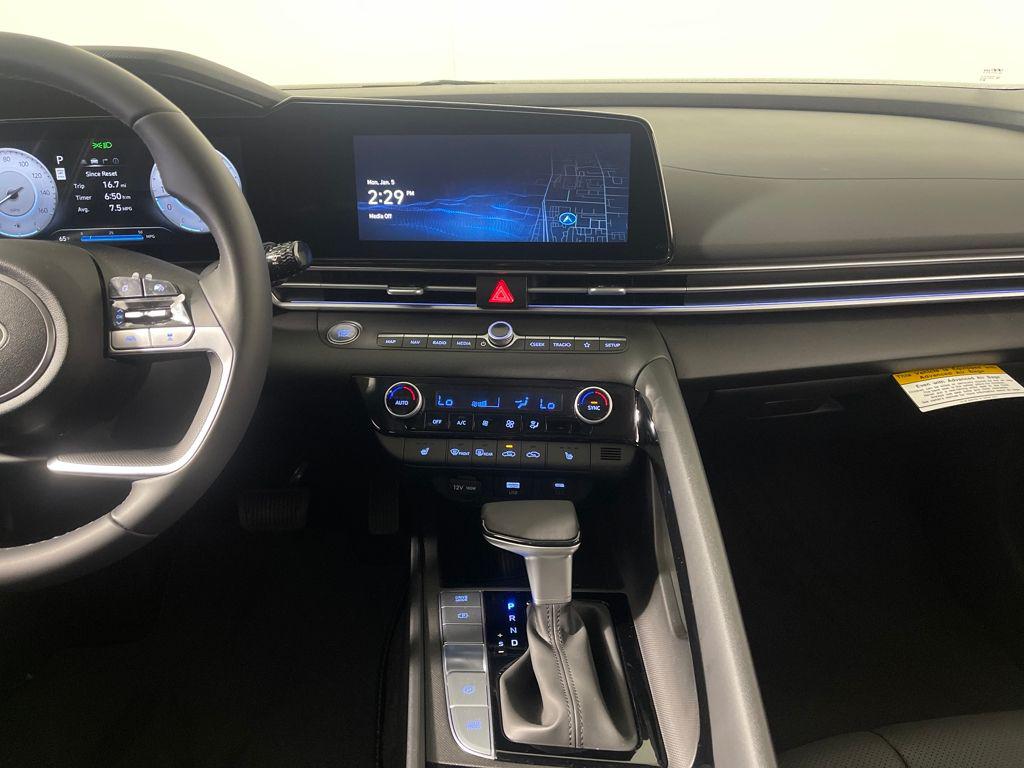 2026 Hyundai Elantra Limited - Photo 16