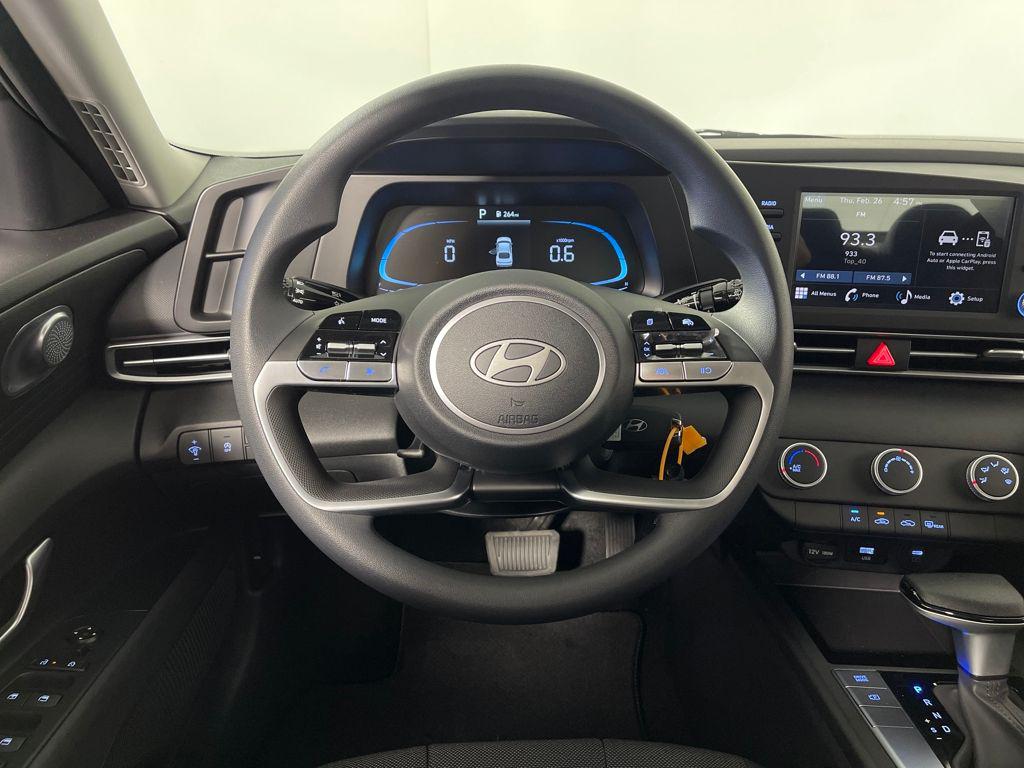 2026 Hyundai Elantra SE - Photo 15