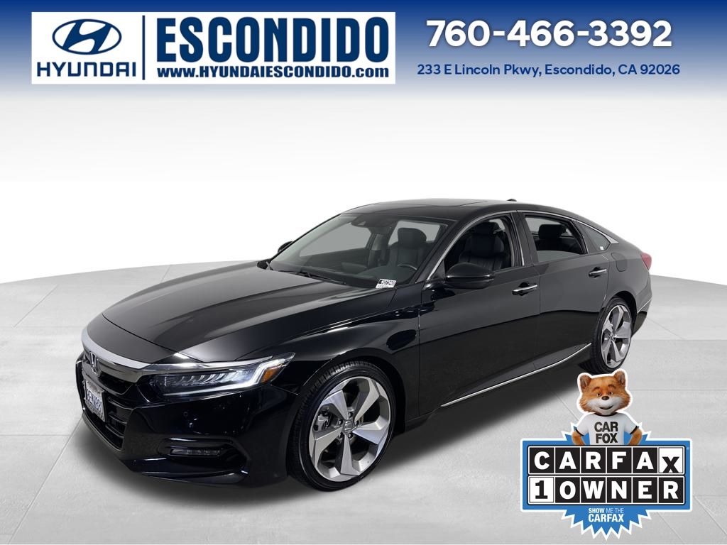 2018 Honda Accord Touring's photo