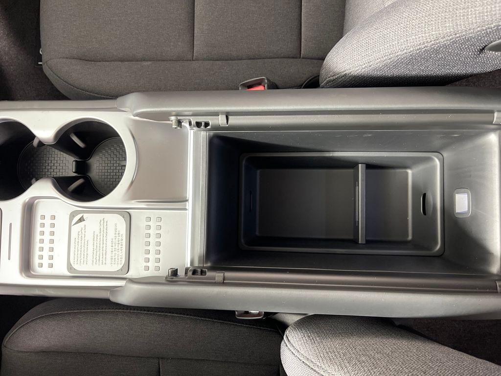 2026 Hyundai IONIQ 9 SE - Photo 25