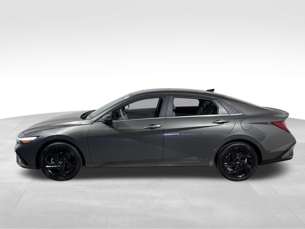 New 2026 Hyundai Elantra SEL Sport Premium Sedan