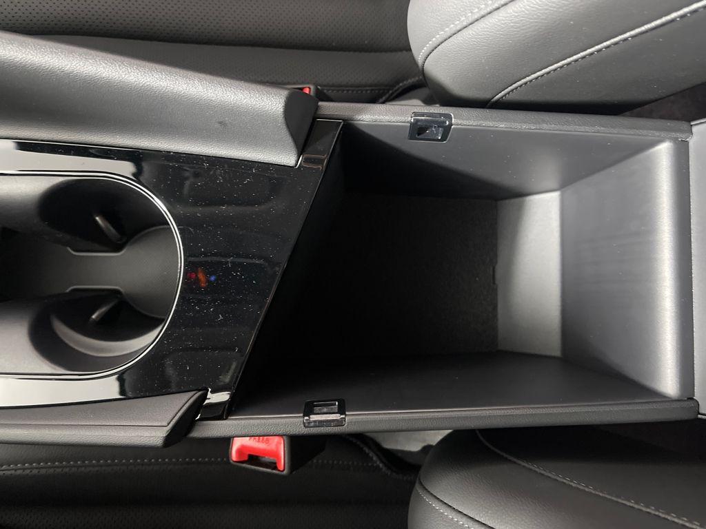 2026 Hyundai Elantra Limited - Photo 25