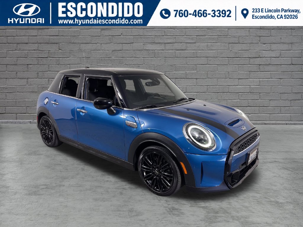 2023 MINI Hardtop 4 Door