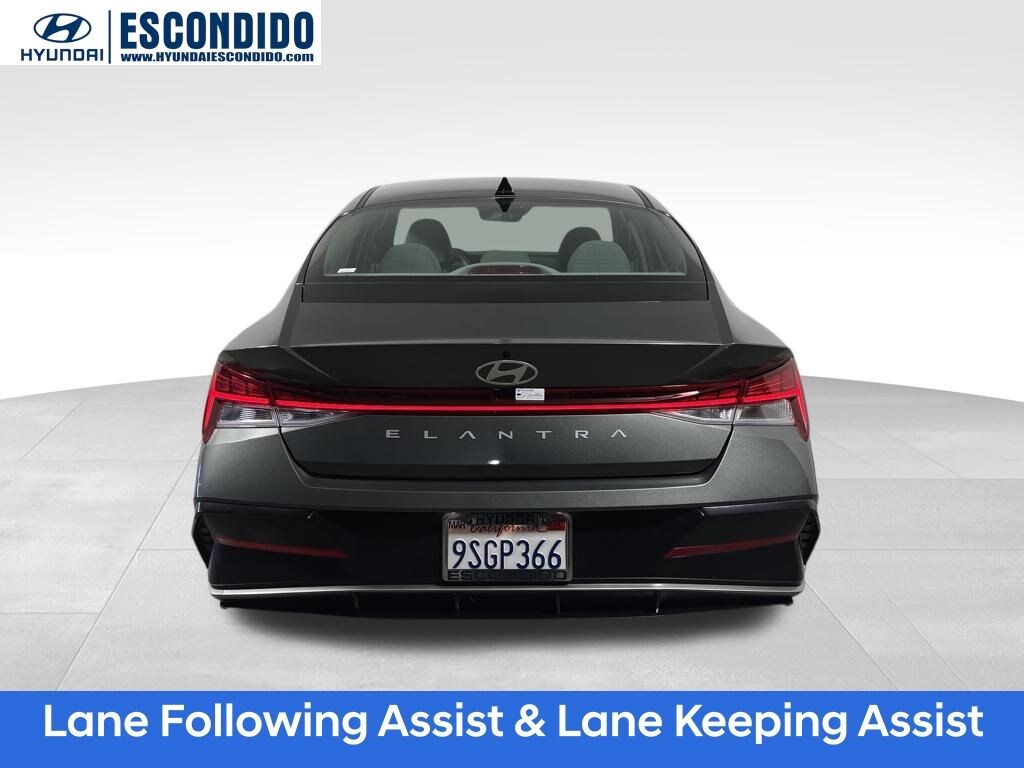 Certified 2025 Hyundai Elantra SEL Convenience Sedan