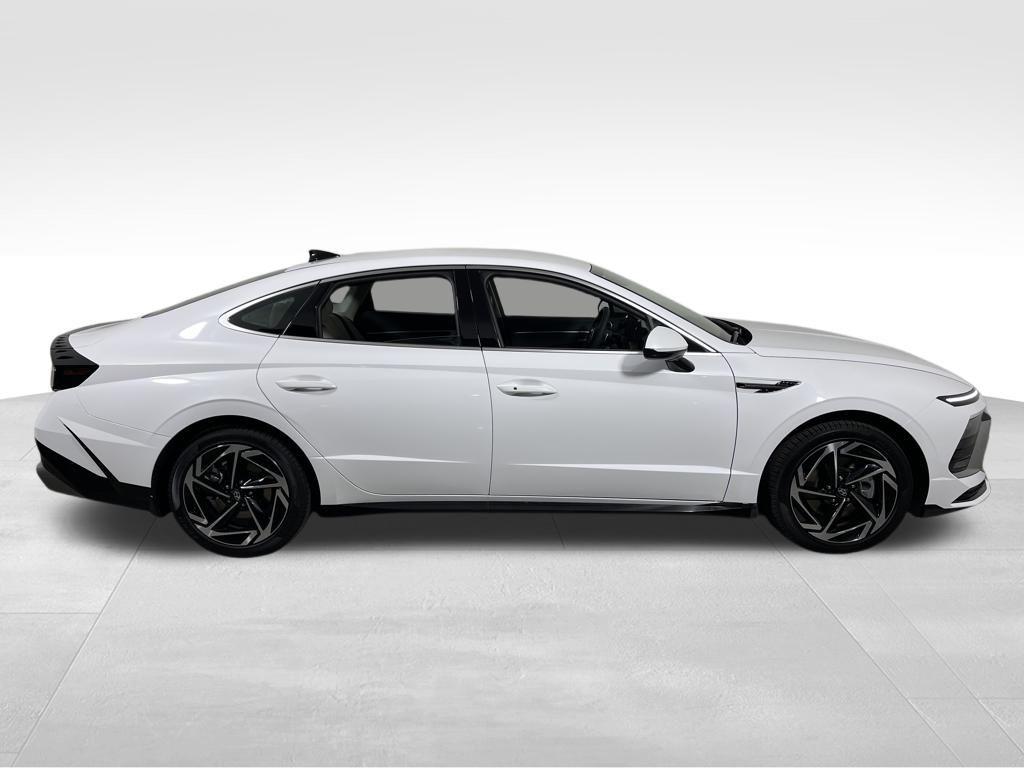 2026 Hyundai Sonata SEL - Photo 6