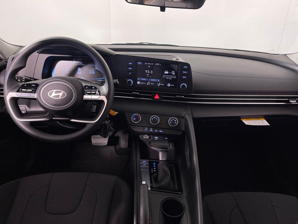 2026 Hyundai Elantra SE - Photo 14
