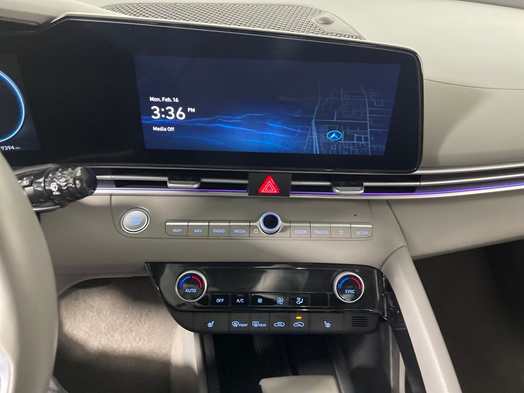 2025 Hyundai Elantra SEL - Photo 22