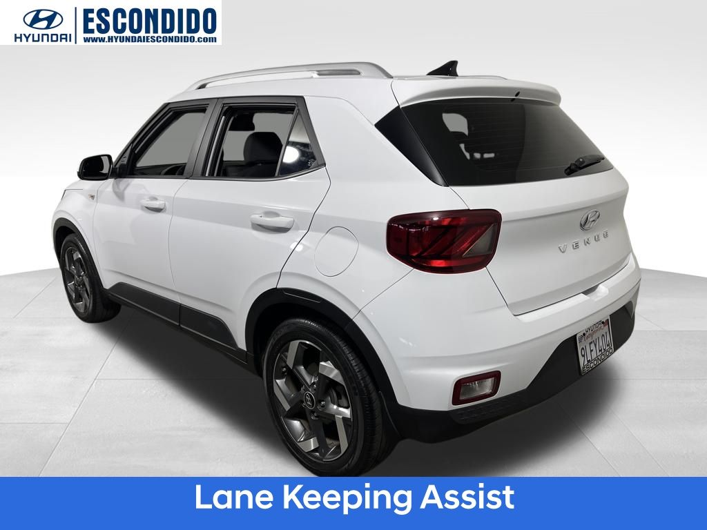 2022 Hyundai Venue SEL Limited photo 3