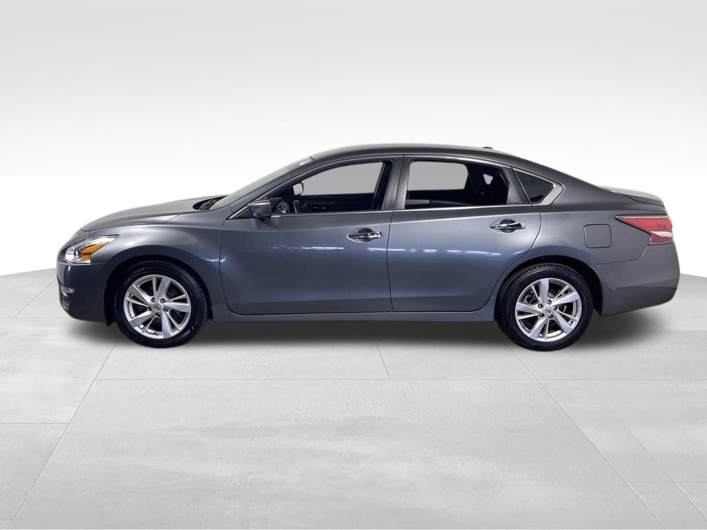 Used 2014 Nissan Altima SV with VIN 1N4AL3AP0EN226175 for sale in Escondido, CA