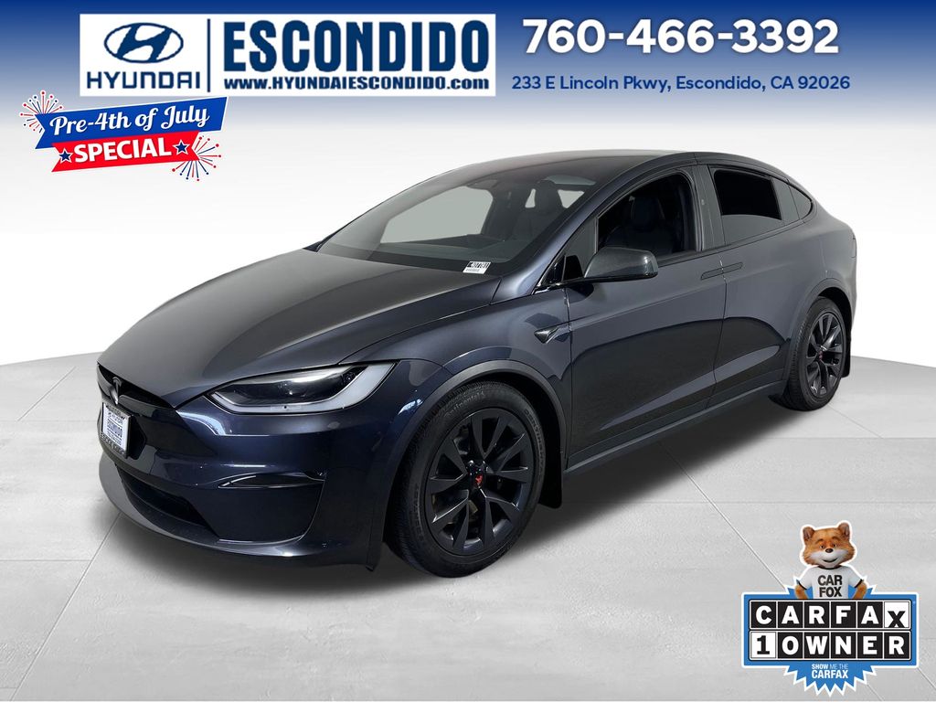 2024 Tesla Model X Long Range's photo