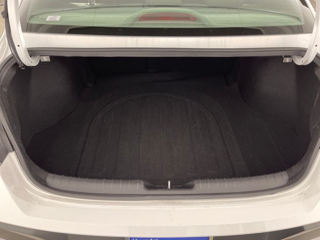 2025 Hyundai Elantra SEL - Photo 10