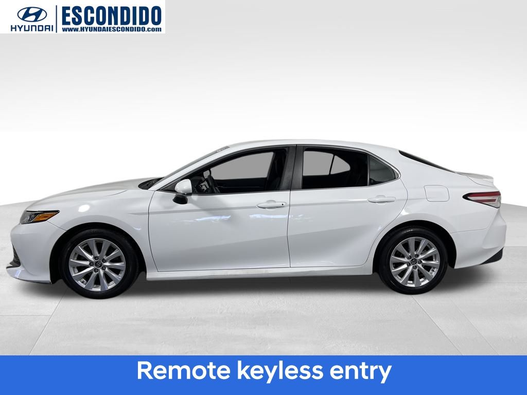2018 Toyota Camry L photo 2