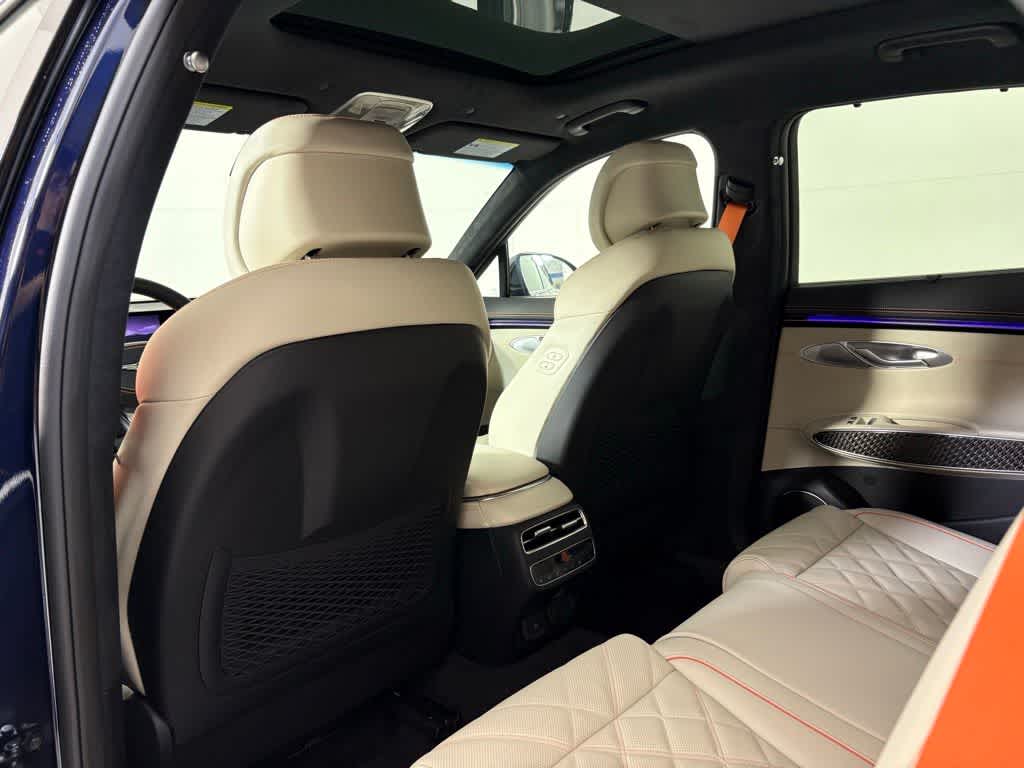 Thumbnail: 2026 Genesis GV70 - 16