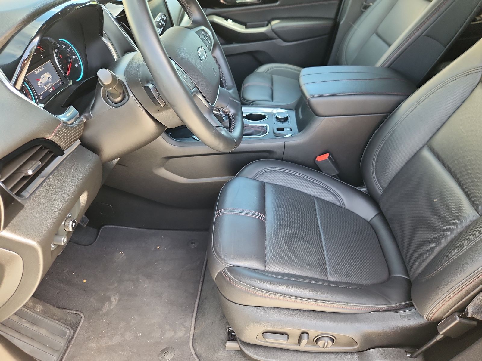 2023 Chevrolet Traverse RS - Photo 10