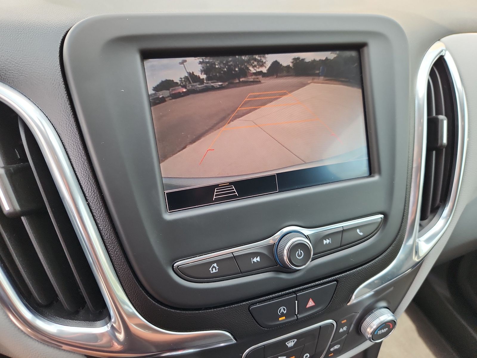 2022 Chevrolet Equinox LT - Photo 23