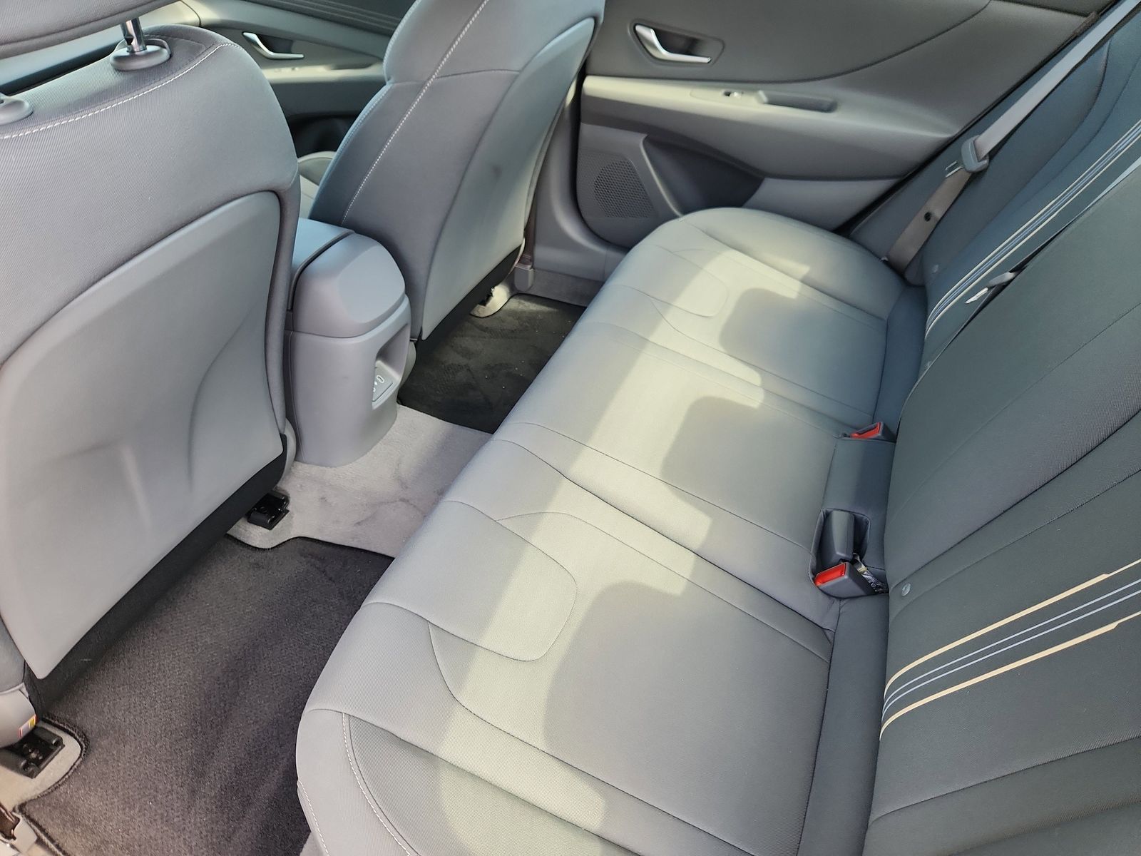 2025 Hyundai Elantra SEL - Photo 11