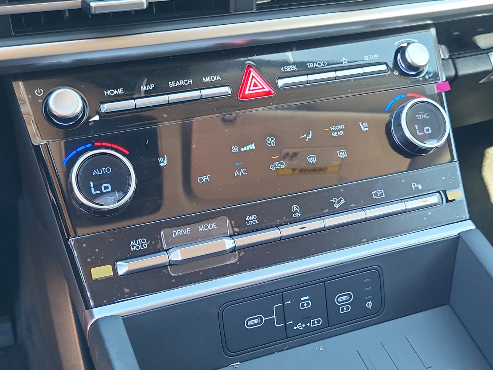2026 Hyundai Santa Fe SEL - Photo 11