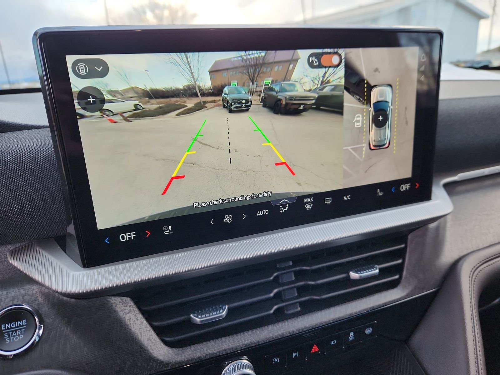 2025 Ford Explorer Platinum - Photo 26