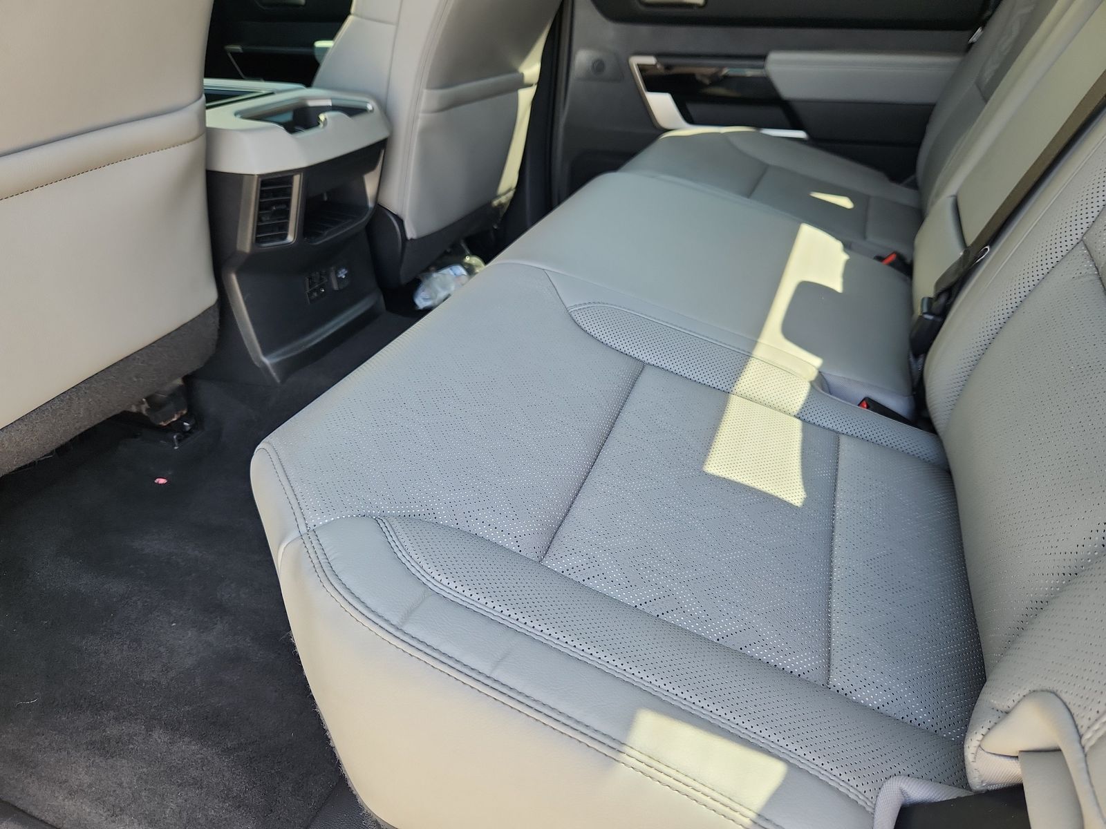2024 Toyota Tundra Limited - Photo 11