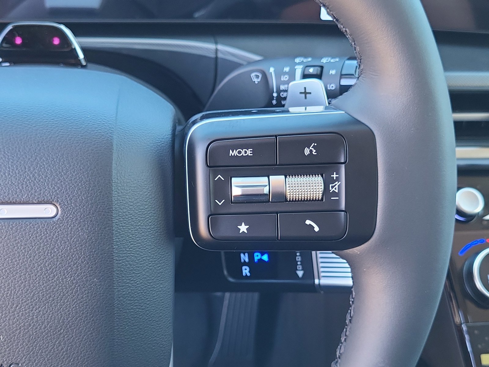 2026 Hyundai Santa Fe SEL - Photo 8
