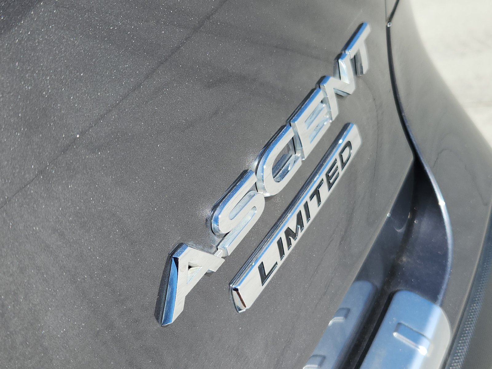 2022 Subaru Ascent Limited - Photo 13