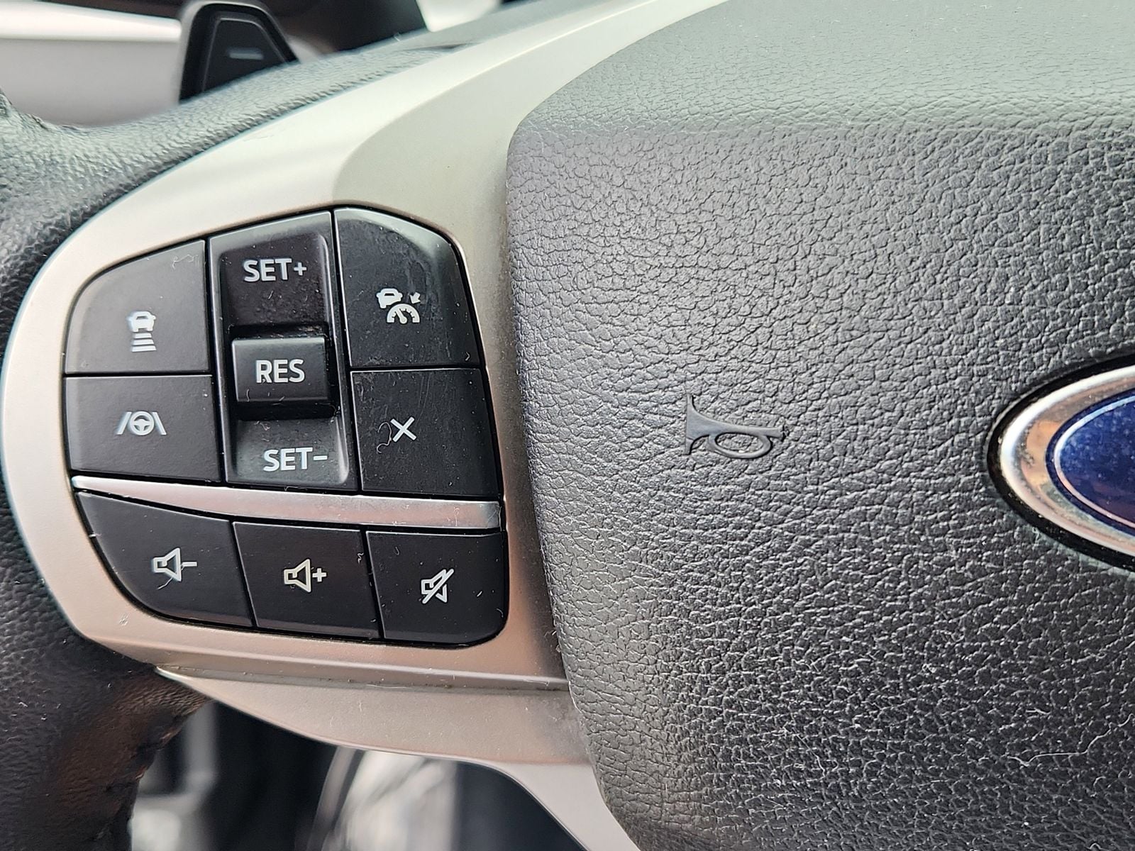 2021 Ford Explorer XLT - Photo 21