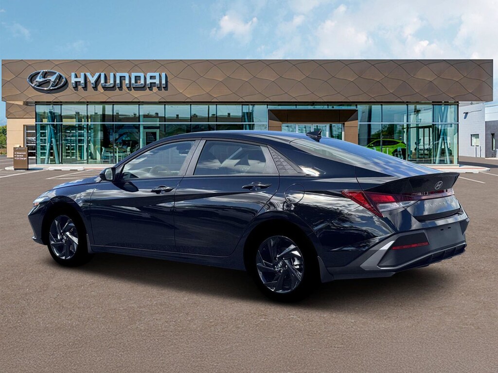 Used 2026 Hyundai Elantra SEL Sport Sedan