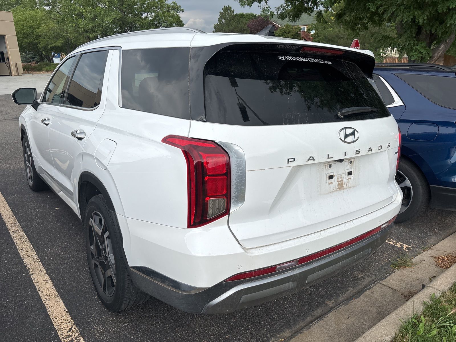 2024 Hyundai Palisade Limited photo 3