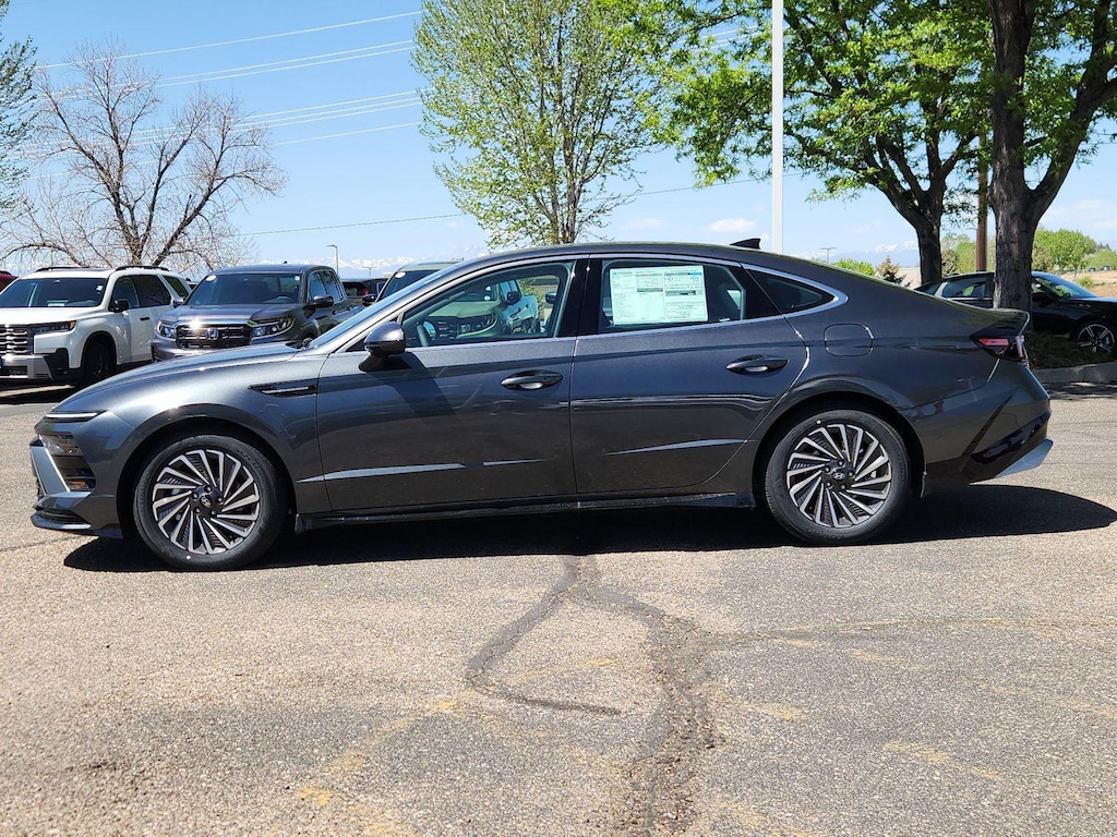 New 2026 Hyundai Sonata Hybrid SEL Sedan
