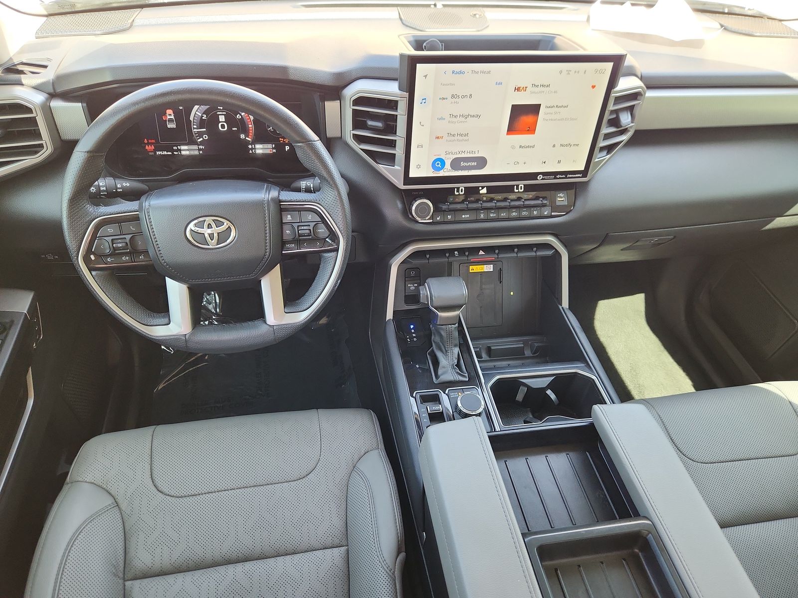 2024 Toyota Tundra Limited - Photo 12