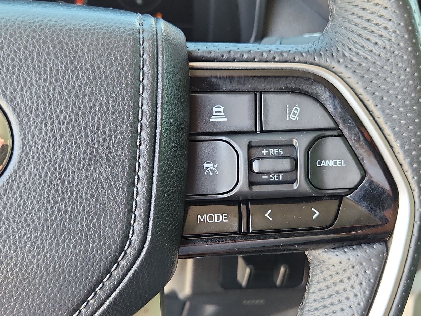 2024 Toyota Tundra Limited - Photo 21