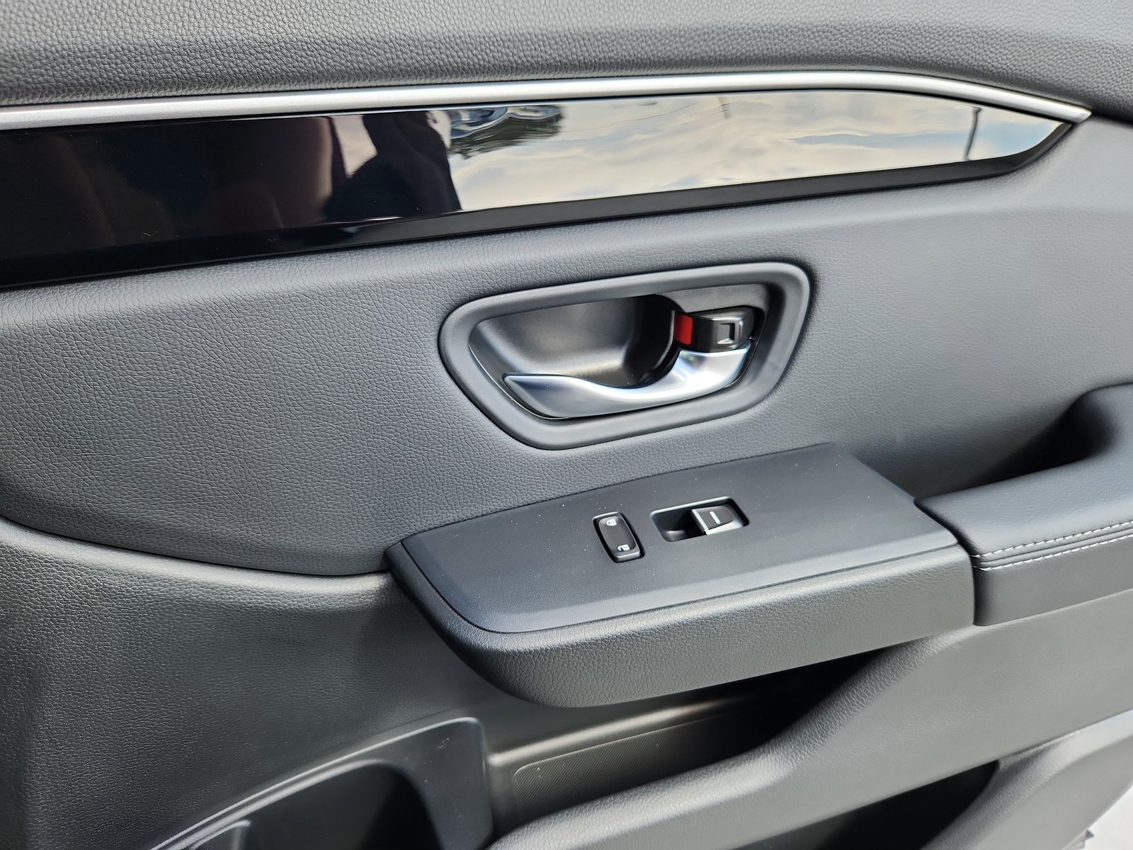 2025 Honda Pilot EX-L - Photo 17