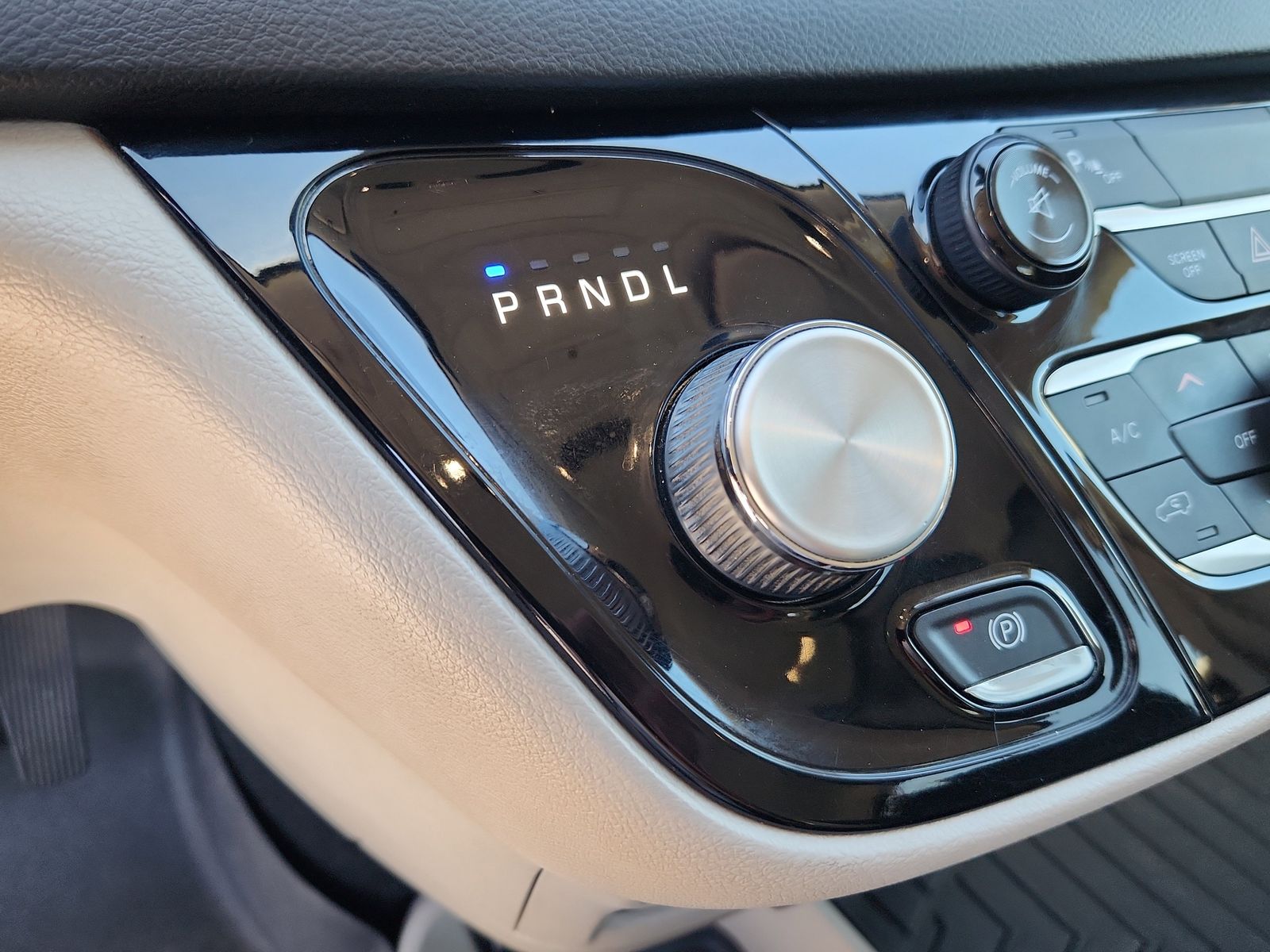 2017 Chrysler Pacifica Touring-L - Photo 20