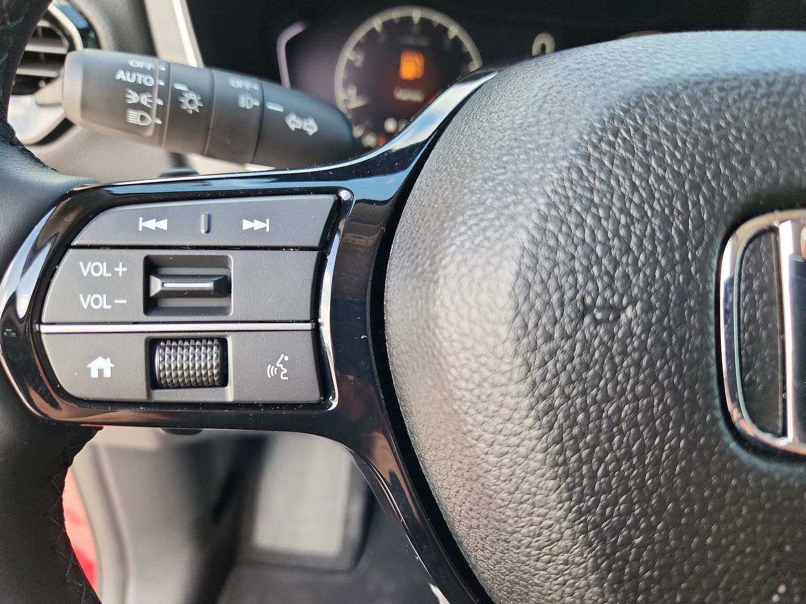 2025 Honda Pilot EX-L - Photo 21