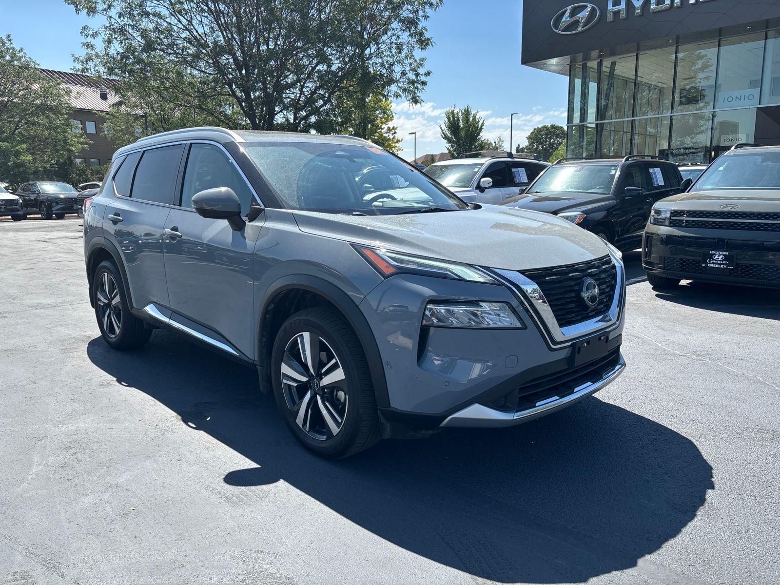 2023 Nissan Rogue Platinum - Photo 2