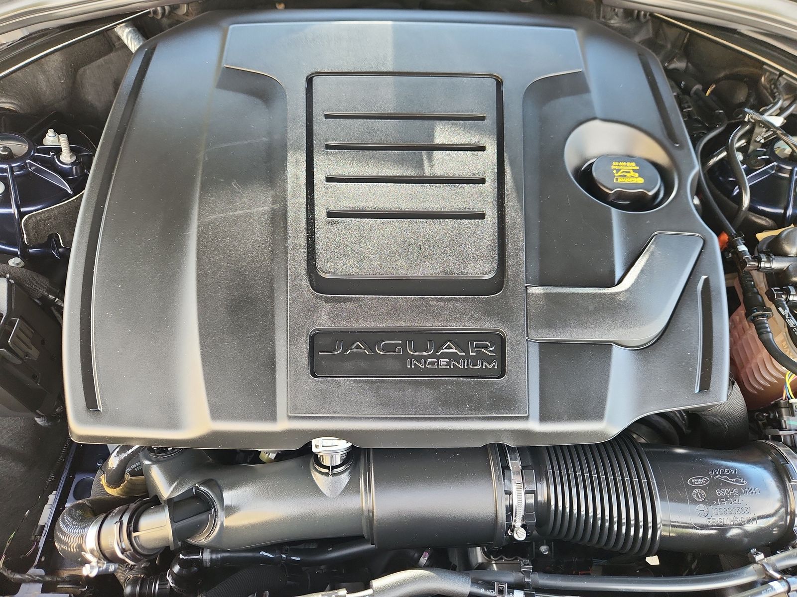 2021 Jaguar F-Pace S - Photo 17