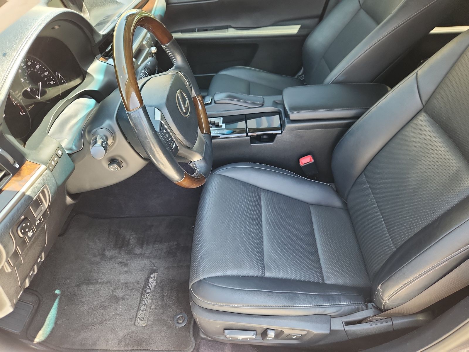 2014 Lexus ES 350 - Photo 10
