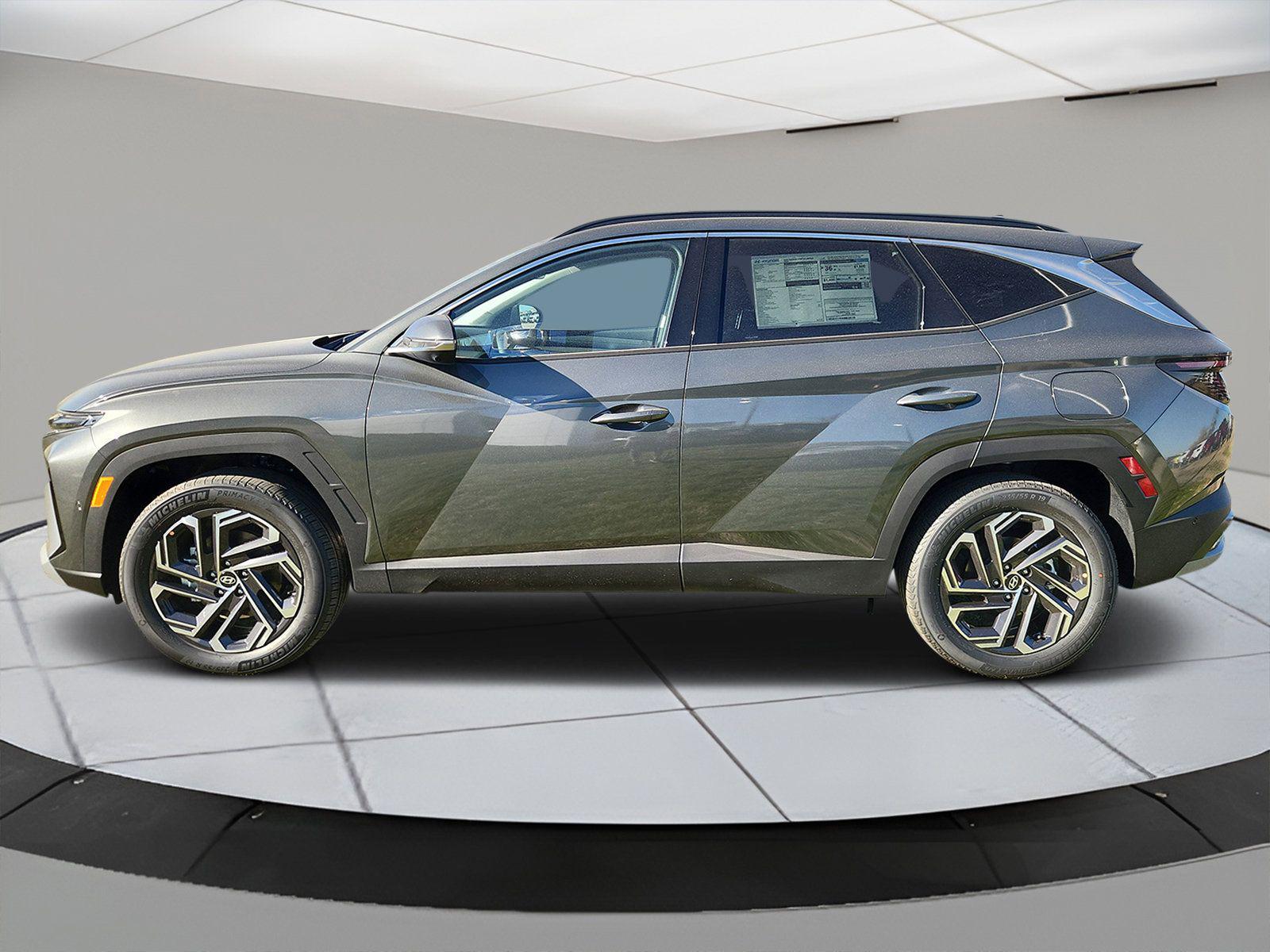 2026 Hyundai Tucson Hybrid Limited photo 2