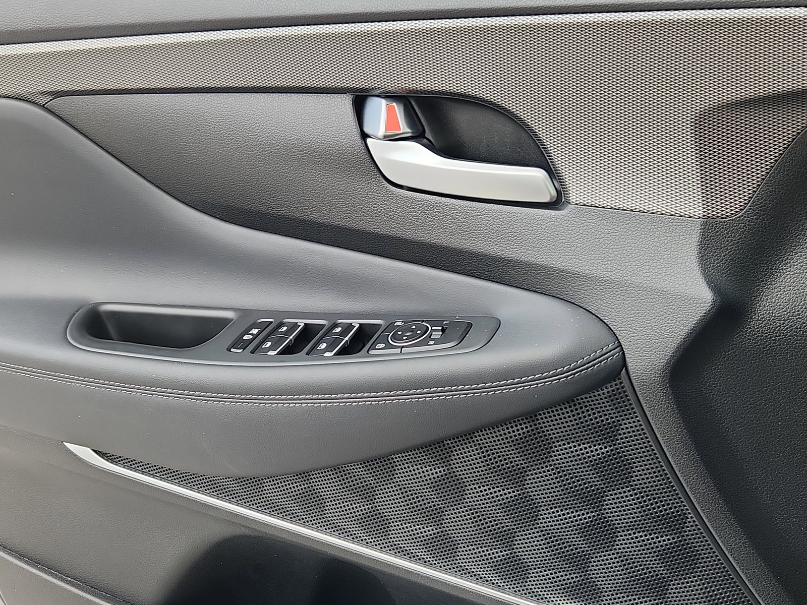 2019 Hyundai Santa Fe Limited - Photo 9