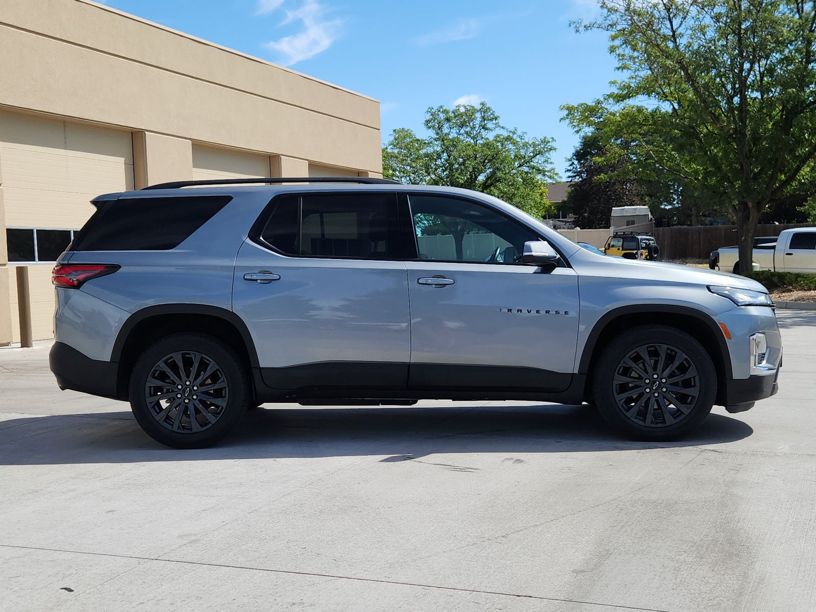 2023 Chevrolet Traverse RS - Photo 6