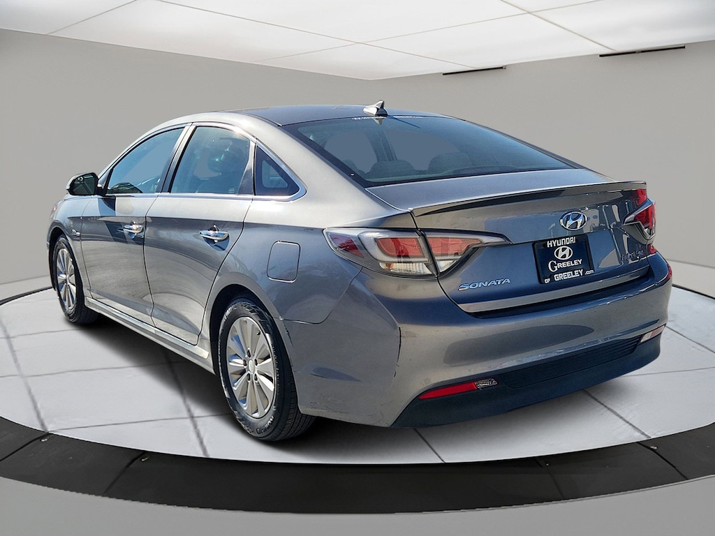 Used 2017 Hyundai Sonata Hybrid SE Sedan