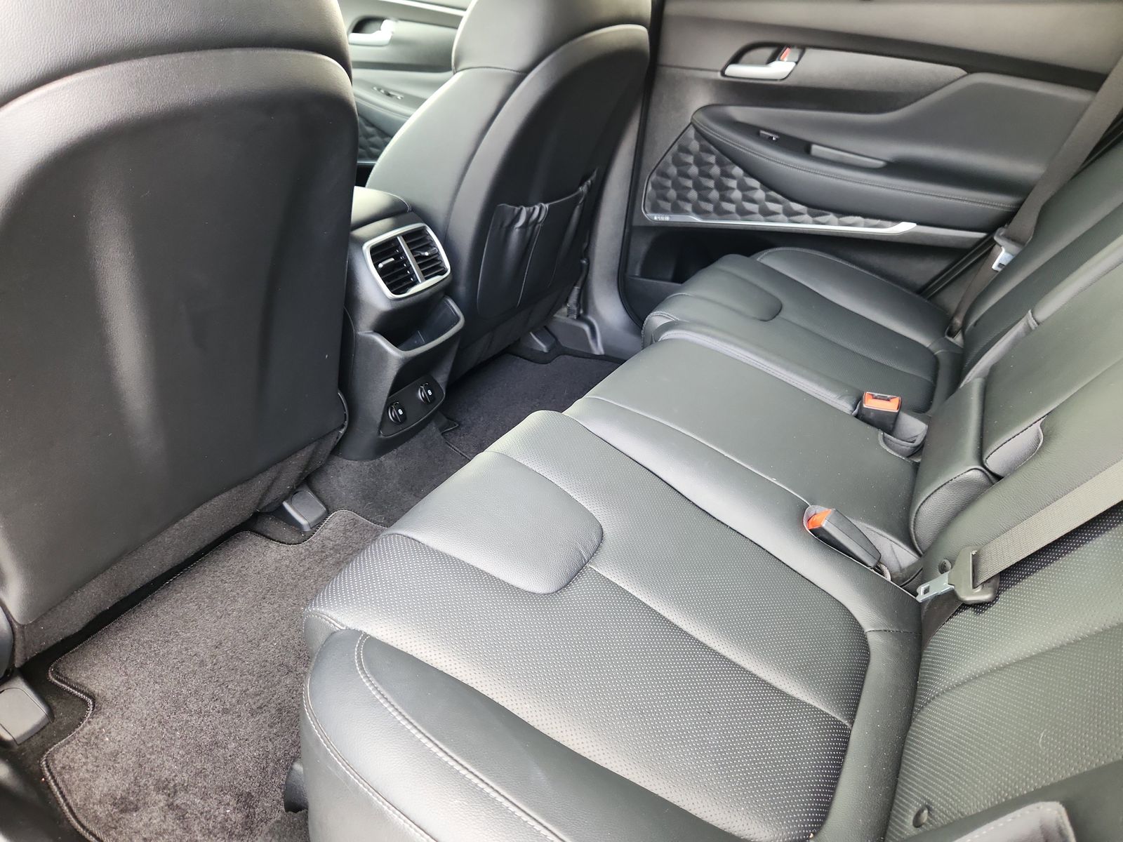 2019 Hyundai Santa Fe Limited - Photo 11
