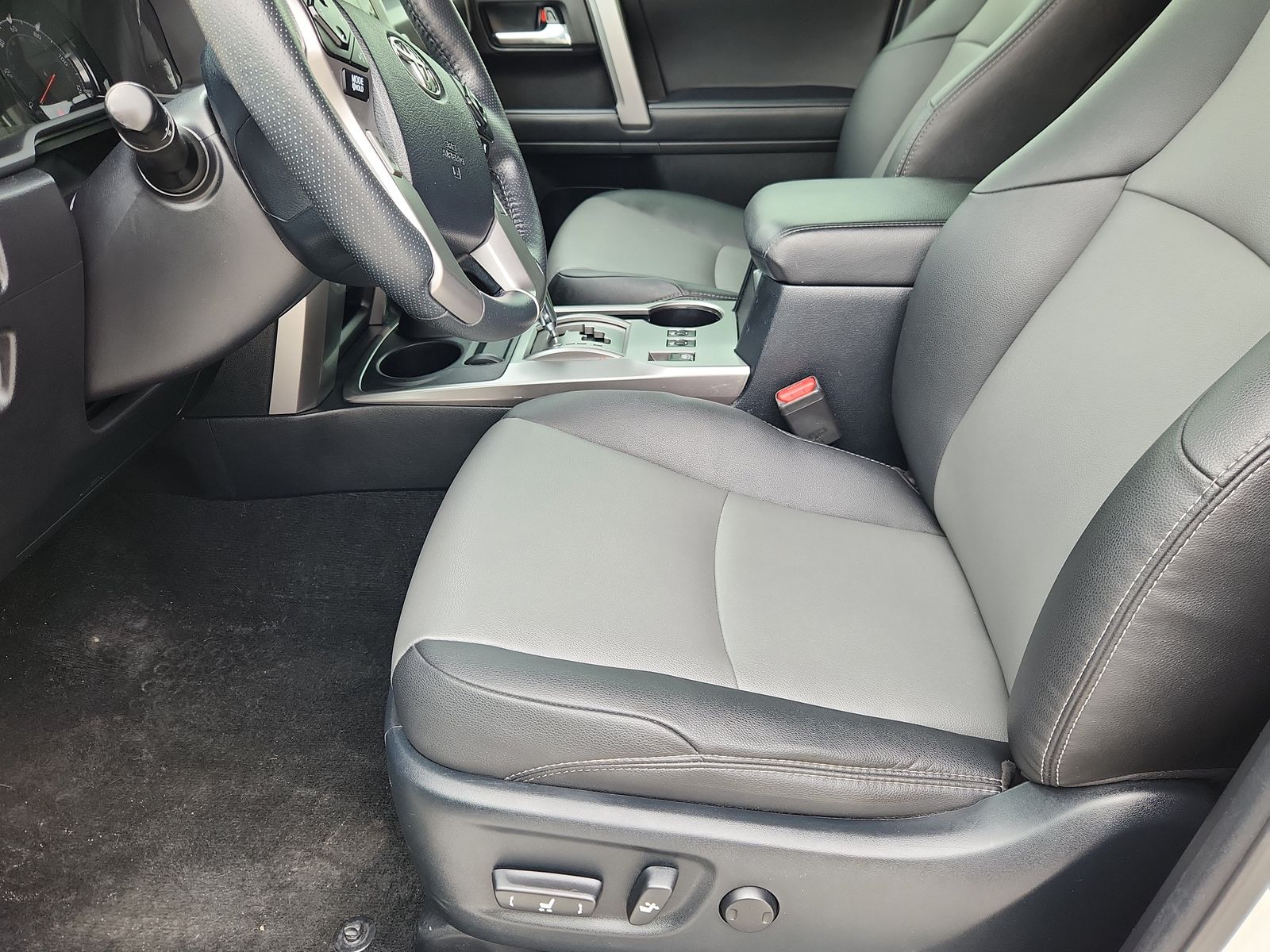 2024 Toyota 4Runner SR5 Premium - Photo 10