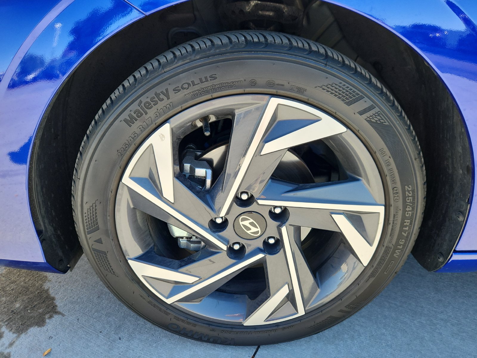 2025 Hyundai Elantra SEL - Photo 17